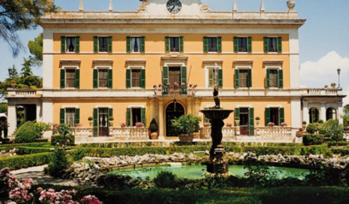 Buying an 18th century villa in Umbria.With an Italian garden and beautiful fountains