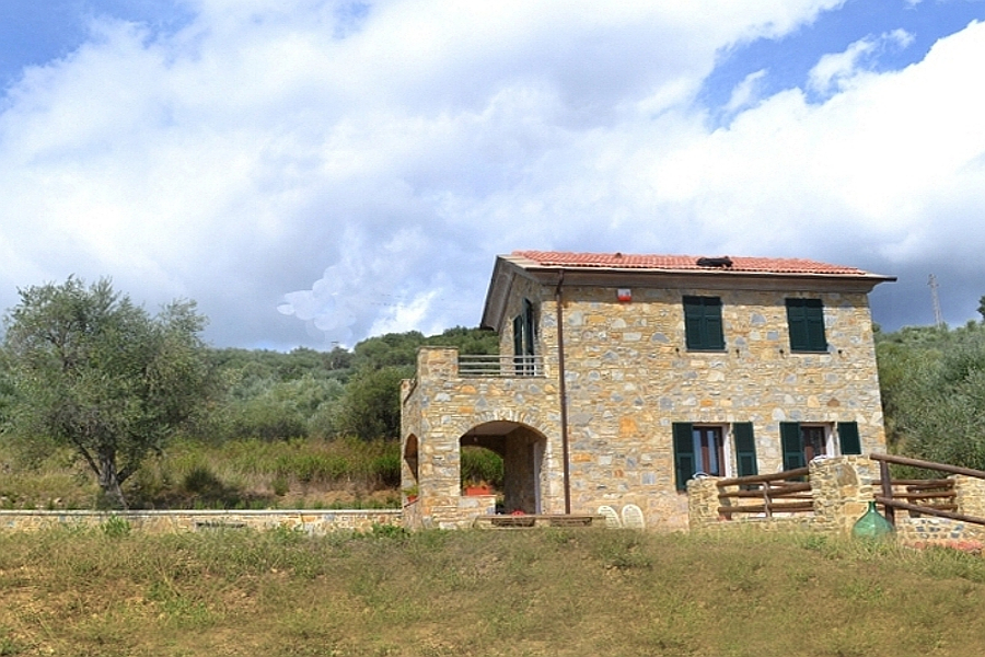 Why purchase a villa by the sea in Liguria