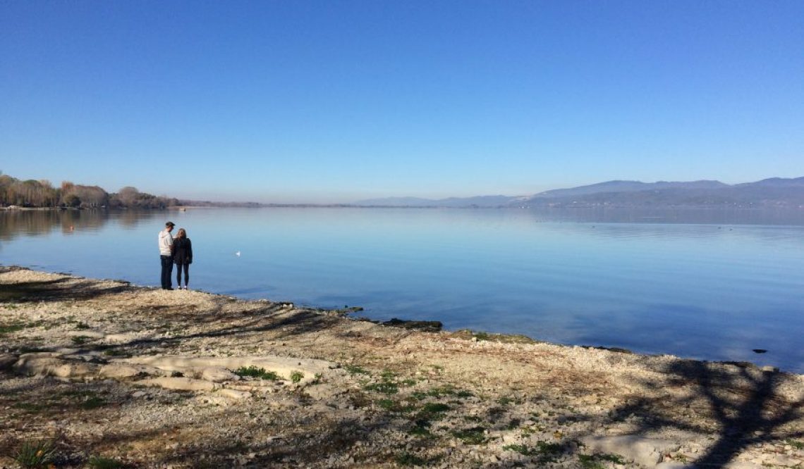 Sul Trasimeno batte bandiera russa. Come vendere un casale a clienti russi