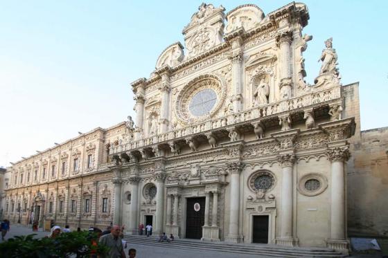 Church of the Holy Cross in Lecce fine Baroque example