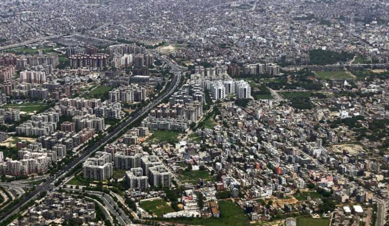New Delhi on the verge of collapse.In a few years the population will reach 37 million