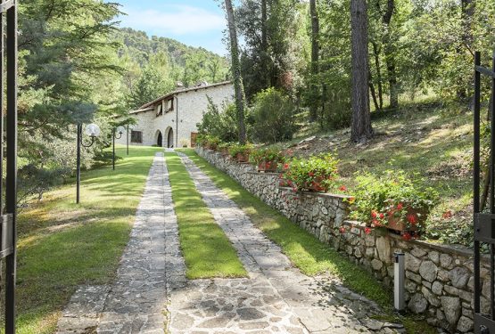The Villa sul Clitunno: the new sale of Great Estate