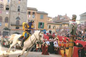 Sarteano e le sue tradizioni: le origini della Giostra del Saracino