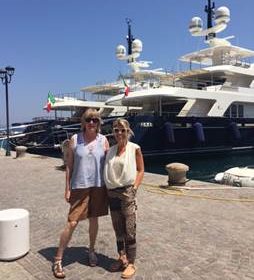 Diana Bellew, Business Development Italy, e Elisa Biglia, Head of International, a POrto Santo Stefano - Monte Argentario - Toscana