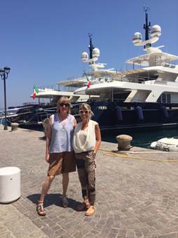 Diana Bellew, Business Development Italy, e Elisa Biglia, Head of International, a POrto Santo Stefano – Monte Argentario – Toscana