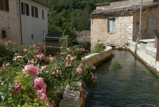 Welcome to Rasiglia: the hamlet of the creeks