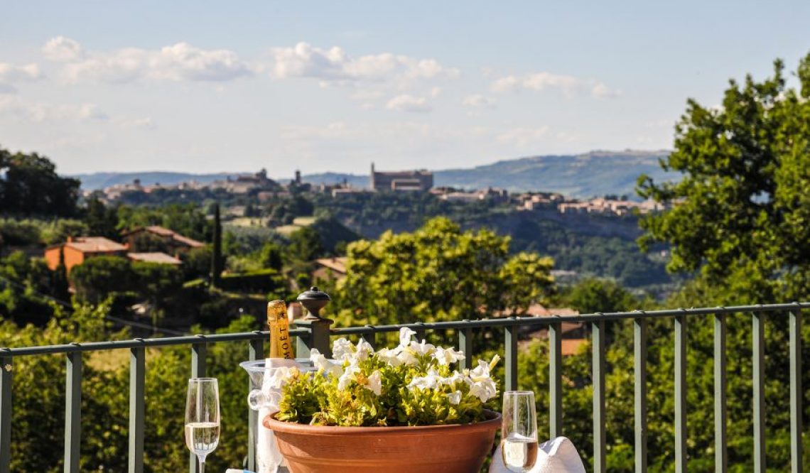 A gold October for Great Estate: the sale of “Villa La Luna” in Orvieto