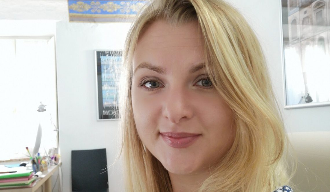 La consulente Iuliia Sharenko e la vendita di “Appartamento Elena”