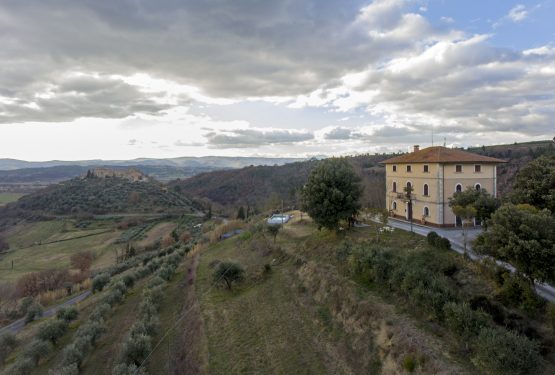 Nature, atmosphere and suggestive landscapes: “L’Eco Della Valle”