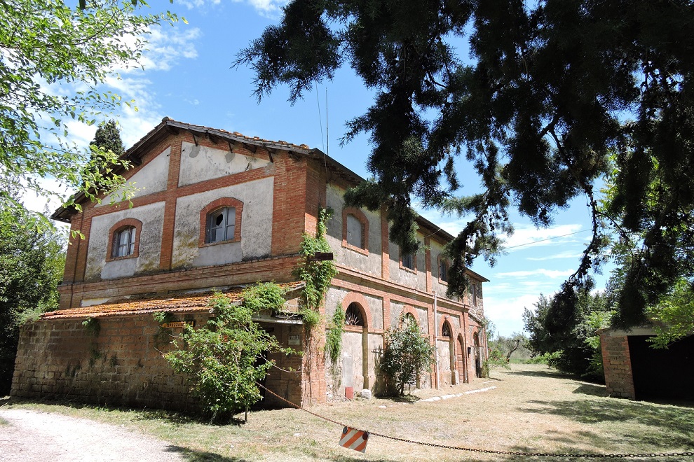 Questa immagine ha l'attributo alt vuoto; il nome del file Ã¨ vendesi-rustico-casale-in-toscana-siena-cetona-14902778014828.jpg