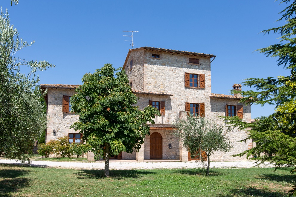 Casale Morolla: la genuinità dello stile umbro tra Todi e Assisi