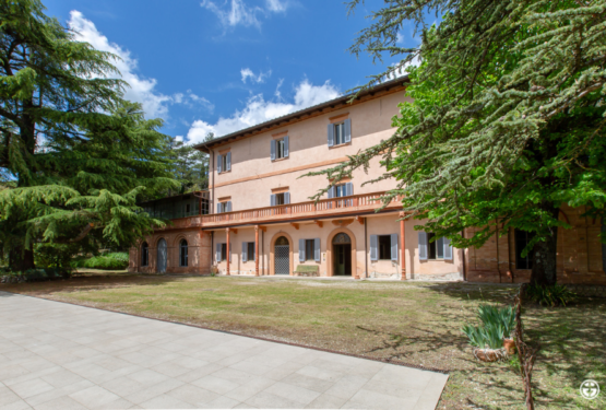 Villa Baldelli Bombelli: storia, arte ed esclusività a due passi dal centro storico di Perugia