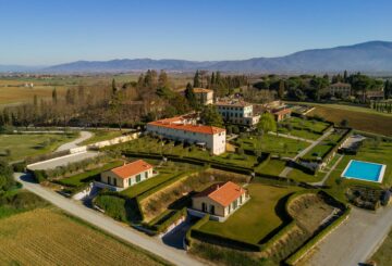 Residenze Borgo Syrah: exclusive residences among the hills and vineyards of Cortona