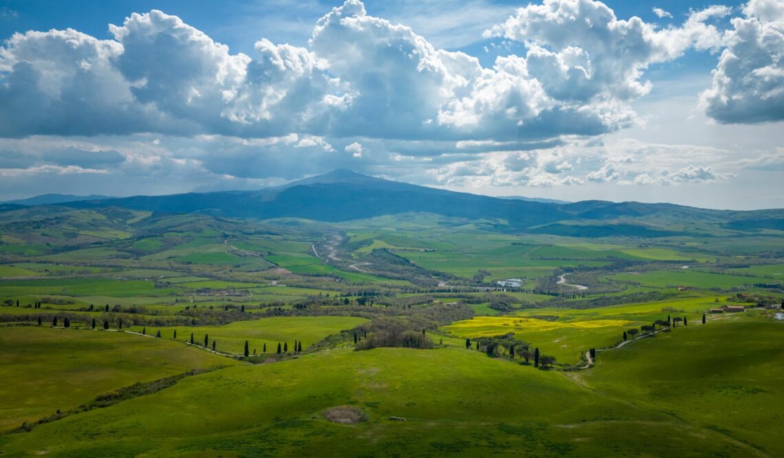 Landscape, history, art and taste: live at your own pace in Val d’Orcia
